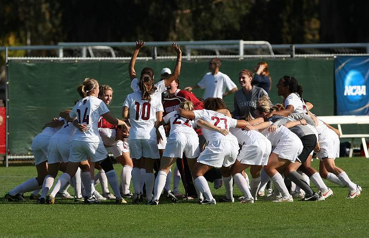 002NCAA BYU vs Stanford-.JPG - 2009 NCAA Women's Soccer Championships second round, Brigham Young University vs. Stanford. Stanford wins 2-0 and advances to the round of 16.